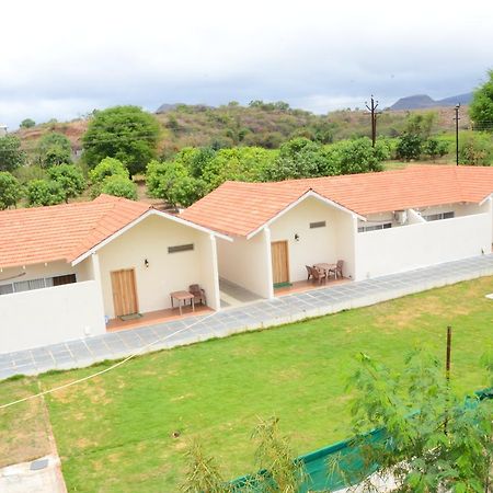 Mango Leaf Resort Mahiravani Exterior photo
