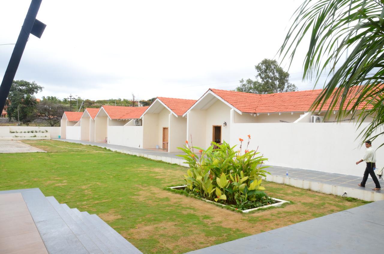 Mango Leaf Resort Mahiravani Exterior photo
